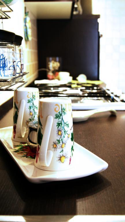 Apartment Sweet *