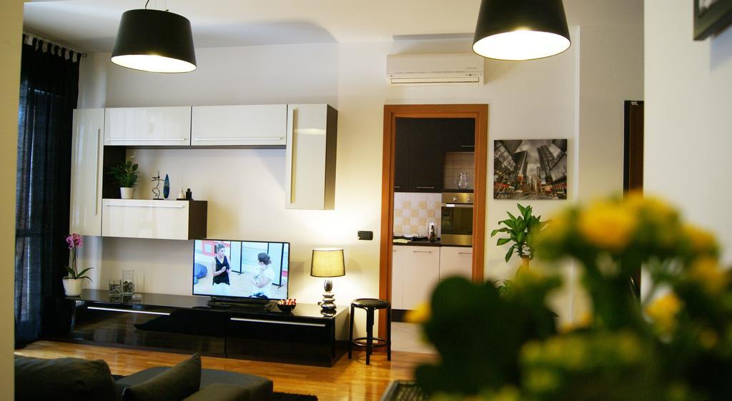 Sweet Apartment *